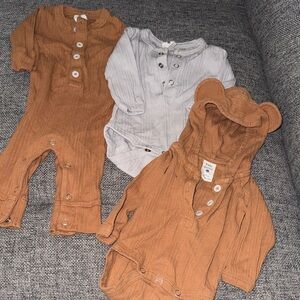 kate quinn neutral tones baby long sleeve One Pieces  set of 3
